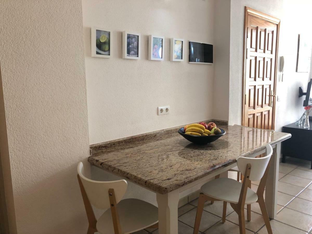 Puerto De Naos Apartamentos El Faro מראה חיצוני תמונה